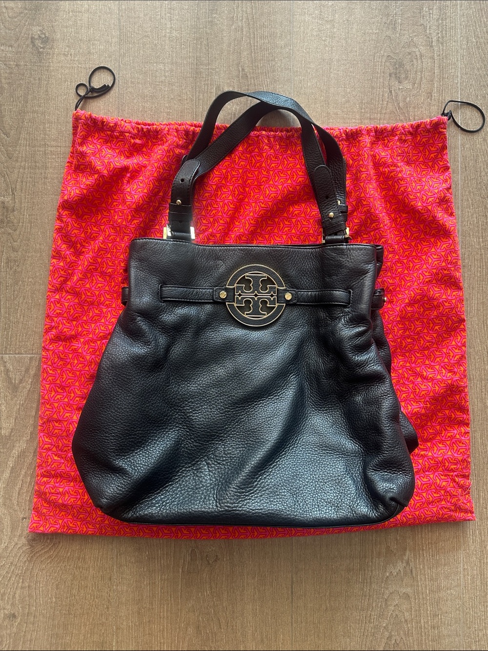 Tory Burch black leather handbag with gold hardware